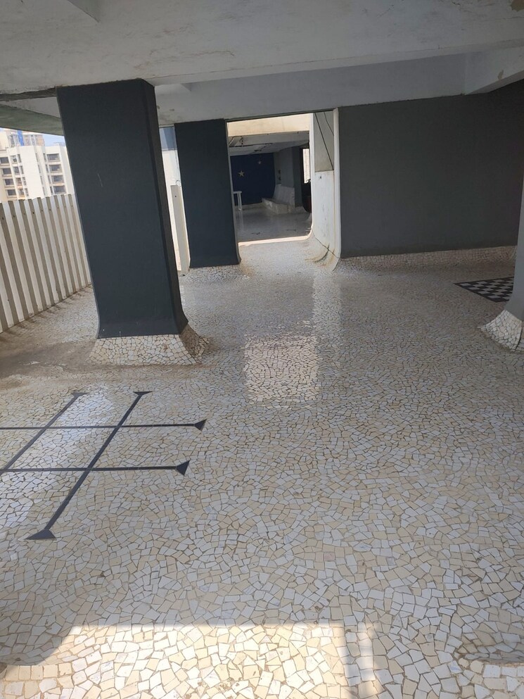  Parking, sumeru-chs 2 Bedroom 700 Sq.Ft. Apartment In Andheri West Mumbai 9075266