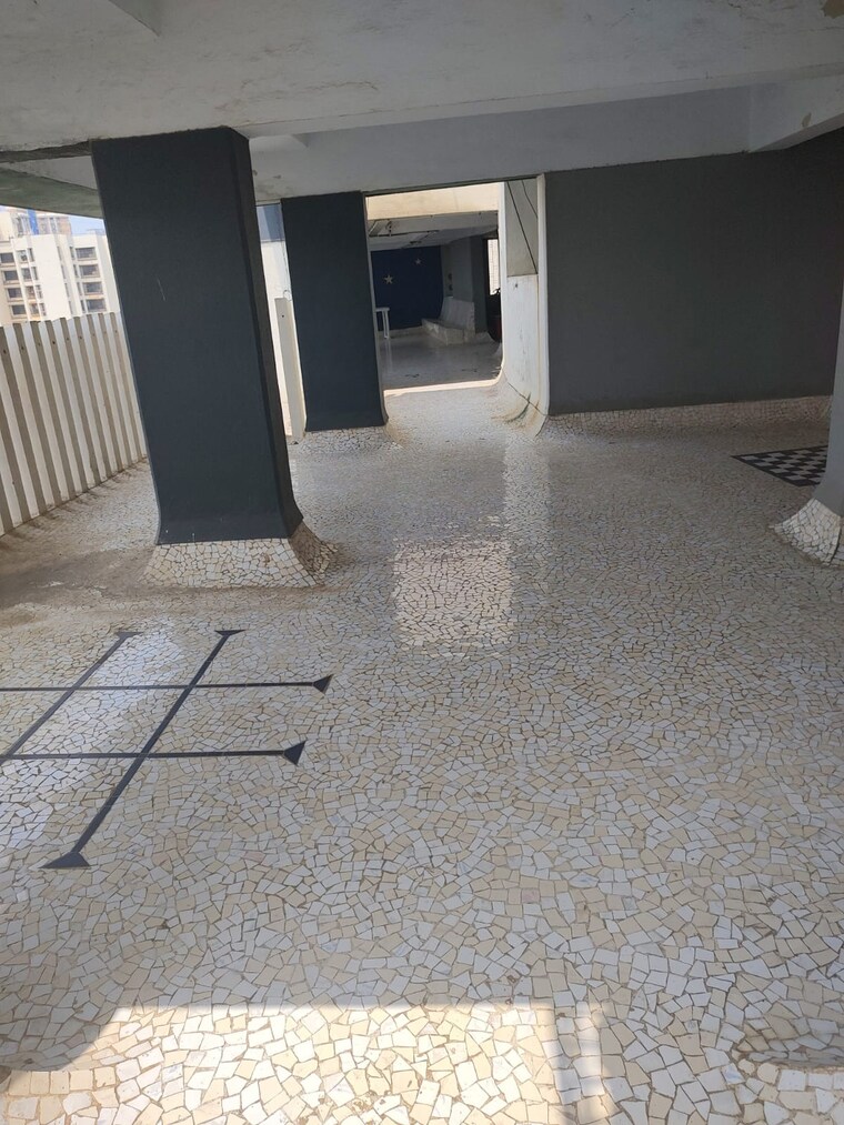  Parking, sumeru-chs 2 Bedroom 700 Sq.Ft. Apartment In Andheri West Mumbai 9075266