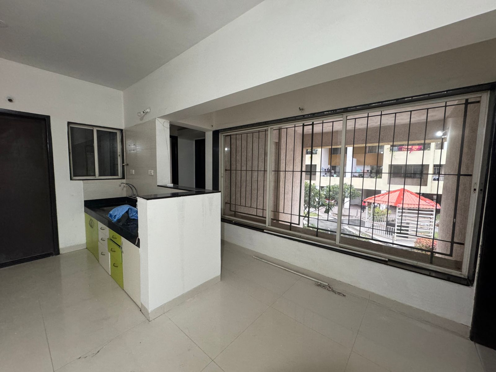 2 BHK + Extra Room Apartment For Rent in SRS You57