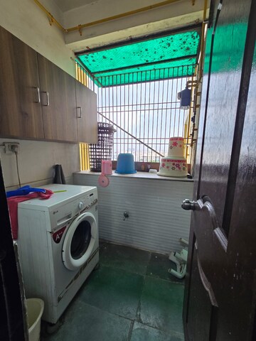 Team Area in 2 BHK Apartment at Waghodia Road – for Rent