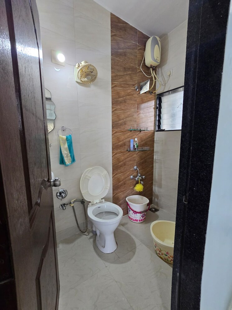 Bathroom, waghodia road 2 Bedroom 1150 Sq.Ft. Apartment In Waghodia Road Vadodara 9075302