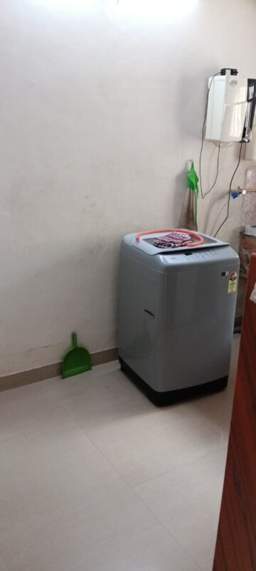 Furnished Amenities in 1 BHK Apartment at Sher E Punjab, Andheri East – for Rent