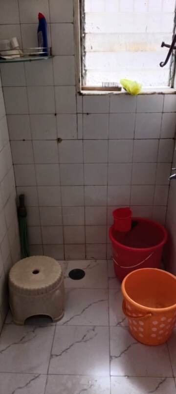 Bathroom in 1 BHK Apartment at Sher E Punjab, Andheri East – for Rent