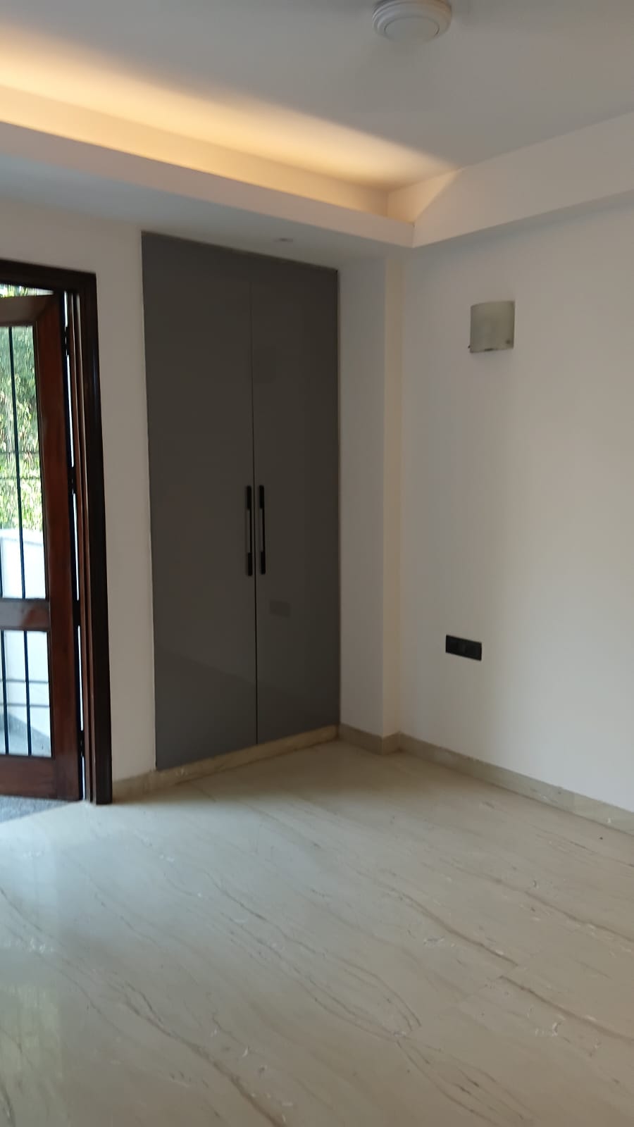 3 BHK 1330 Sq.Ft. Apartment in Eros Cliffton Apartments