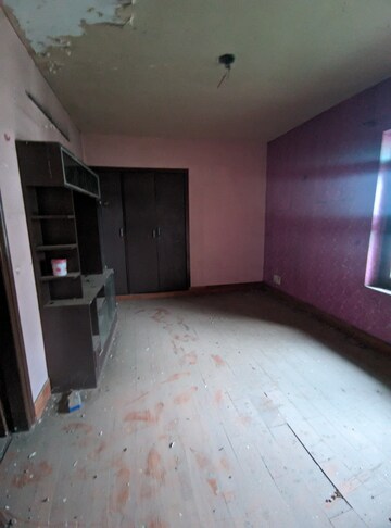 Kitchen in 3.5 BHK Apartment at Eros Mayfair Towers, Charmwood Village – for Sale