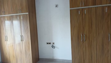 Furnished Amenities in 3 BHK Apartment at Kalinga Nagar – for Rent