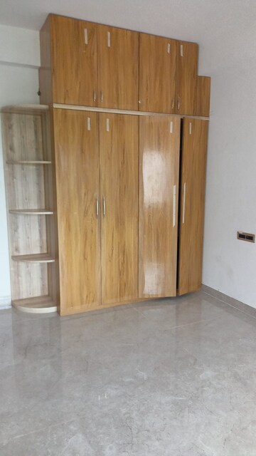Room in 3 BHK Apartment at Kalinga Nagar – for Rent