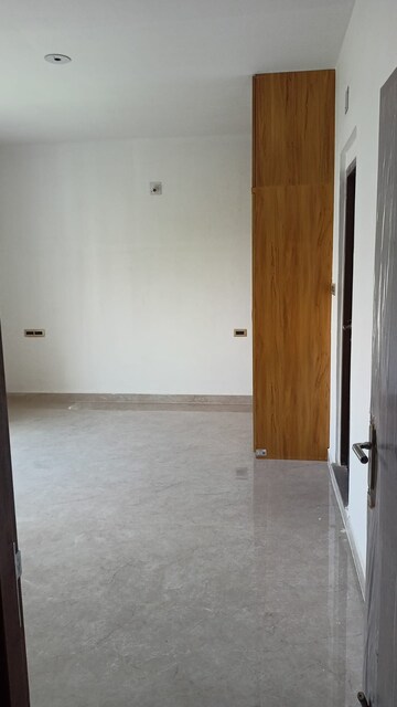 Room in 3 BHK Apartment at Kalinga Nagar – for Rent