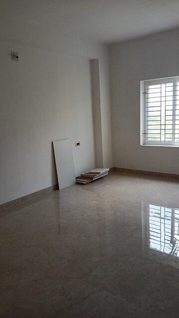Room in 3 BHK Apartment at Kalinga Nagar – for Rent