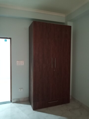 Room in 2 BHK Builder Floor at Sector 8 Dwarka – for Rent