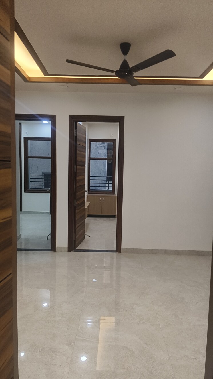 Room, rps-palm-drive 3 Bedroom 125 Sq.Yd. Builder Floor In Sector 88 Faridabad 9075402