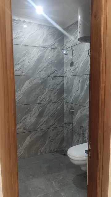 Bathroom in 3 BHK Builder Floor at RPS Palm Drive, Sector 88 – for Sale