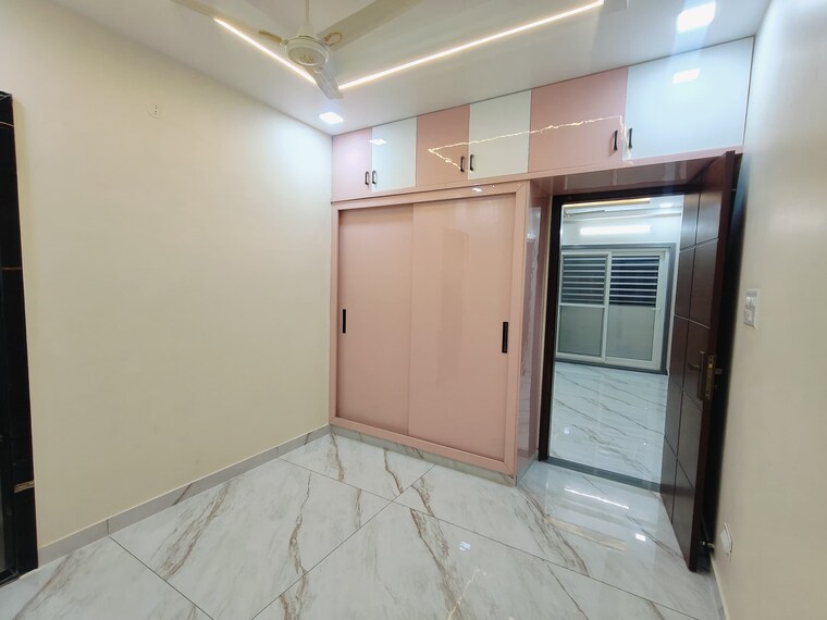 Room, vijayapuri colony 3 Bedroom 2050 Sq.Ft. Apartment In Vijayapuri Colony Guntur 9075429