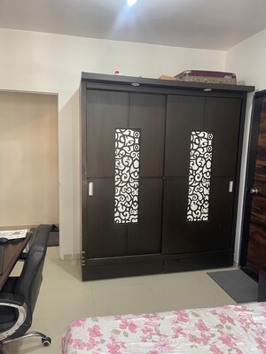 Bedroom in 2 BHK Apartment at Riverdale Tower, Andheri East – for Sale