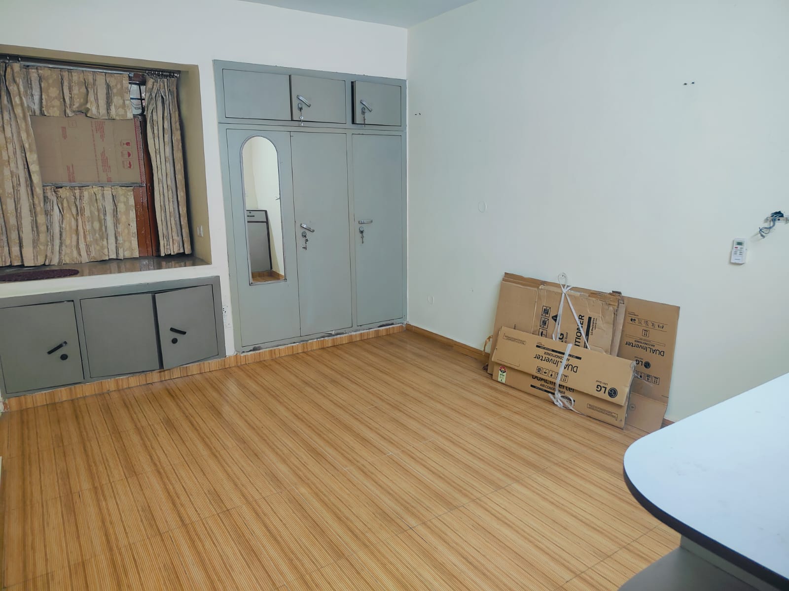 3.5 BHK + Pooja Room,Study Room Apartment For Rent in Mayur Vihar Phase 1 Extension