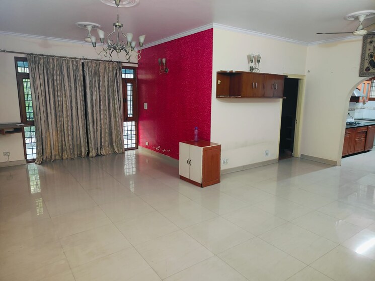 Room, mayur vihar phase 1 extension 3.5 Bedroom 1650 Sq.Ft. Apartment In Mayur Vihar Phase 1 Extension Delhi 9075517