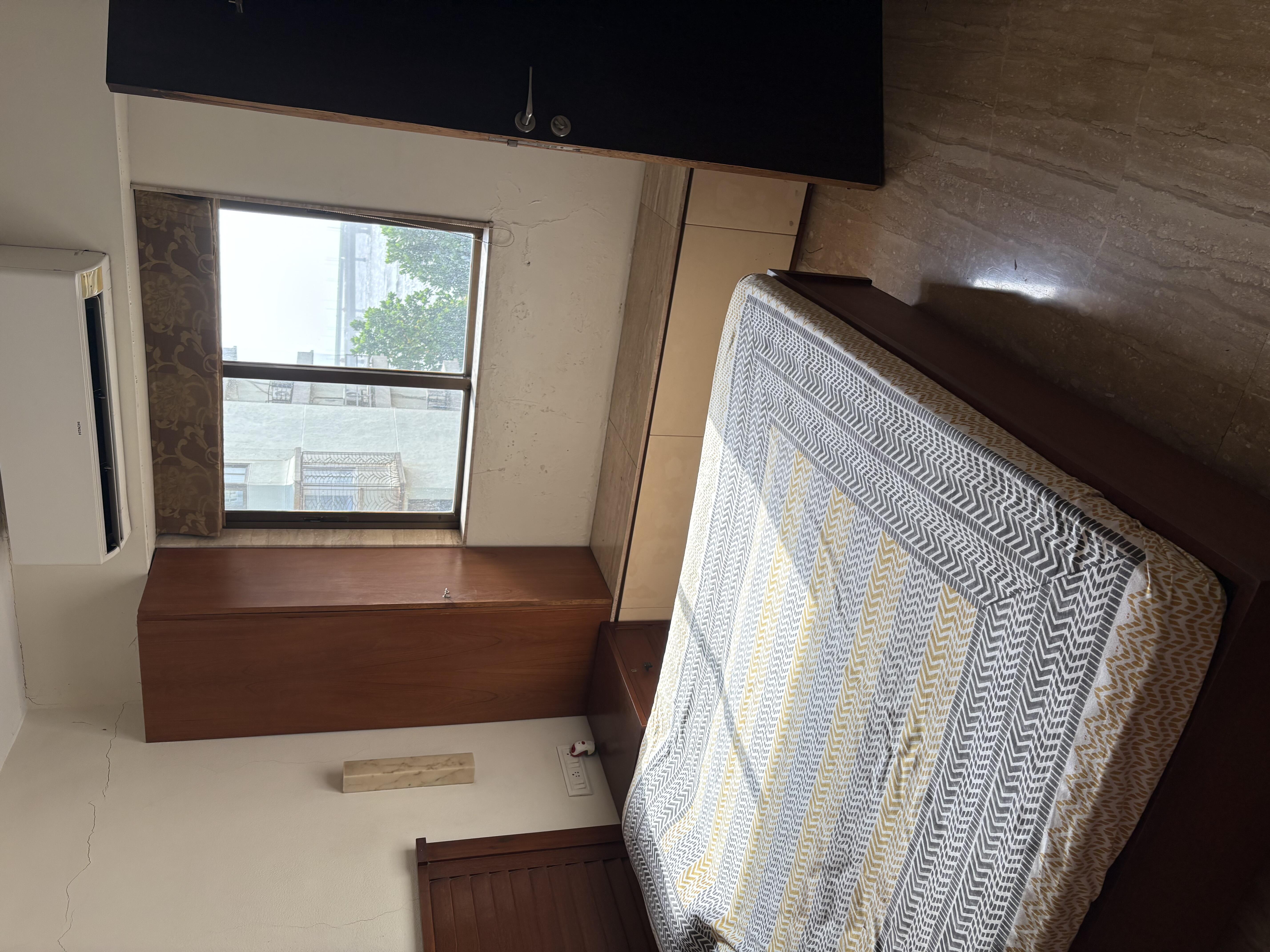 2 BHK + Servant Room 1000 Sq.Ft. Apartment in Sterling Seaface