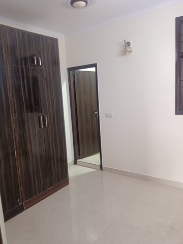 Room in 2 BHK Builder Floor at Panchsheel Vihar – for Rent