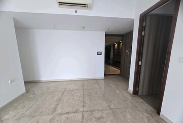 2 BHK Apartment For Rent in Lodha The Park, Worli