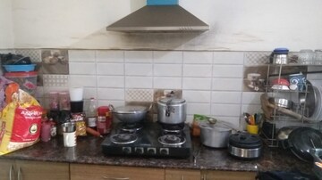Parking in 2.5 BHK Apartment at Mahagun Mywoods, Sector 16c Greater Noida – for Rent