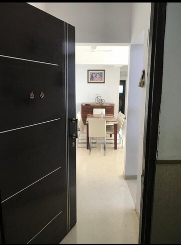 Furnished Amenities in 1 BHK Apartment at Lodha Vista, Lower Parel – for Rent