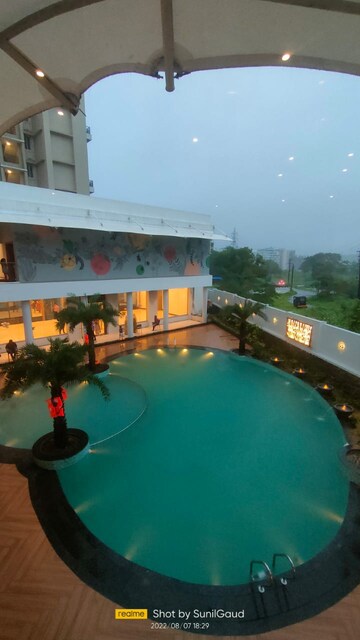 Swimming Pool in 1 BHK Apartment at Mahindra Happinest Kalyan, Kalyan West – for Sale