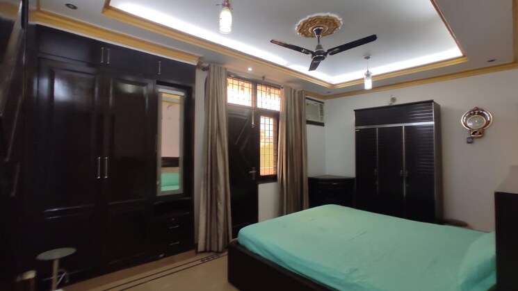 Bedroom, veera-safdarjung-enclave 3 Bedroom 2000 Sq.Ft. Apartment In Safdarjung Enclave Delhi 9075573