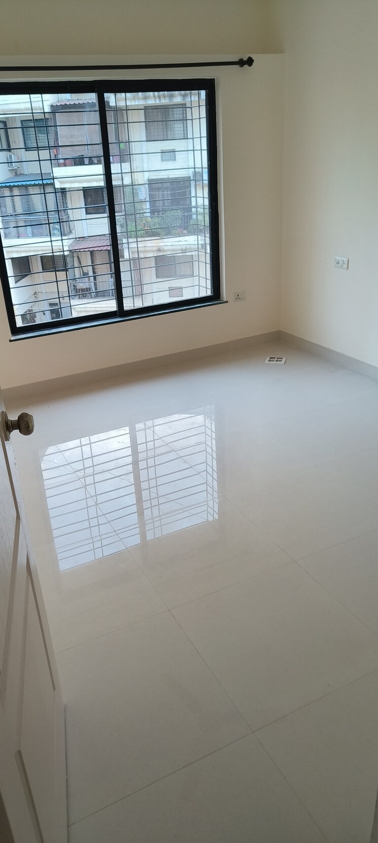 Room, brahma-emerald-county 2 Bedroom 1250 Sq.Ft. Apartment In Kondhwa Pune 9075575