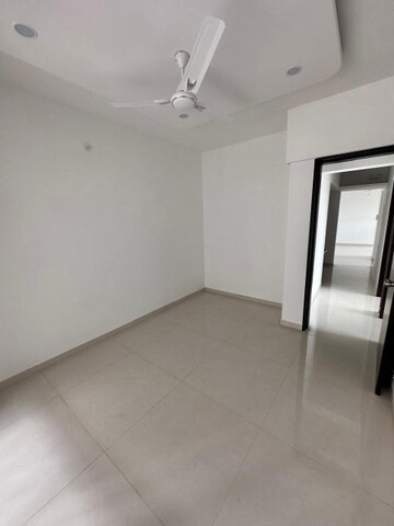 Room in 2.5 BHK Apartment at Pimple Saudagar – for Rent