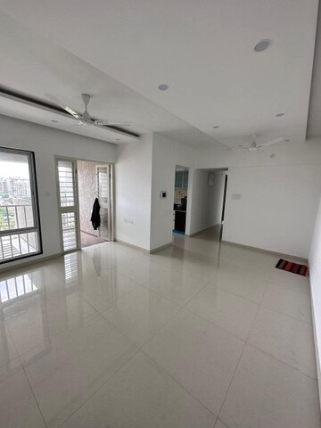 Room in 2.5 BHK Apartment at Pimple Saudagar – for Rent