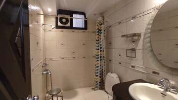 Bathroom in 3 BHK Apartment at Veera Safdarjung Enclave, Safdarjung Enclave – for Rent