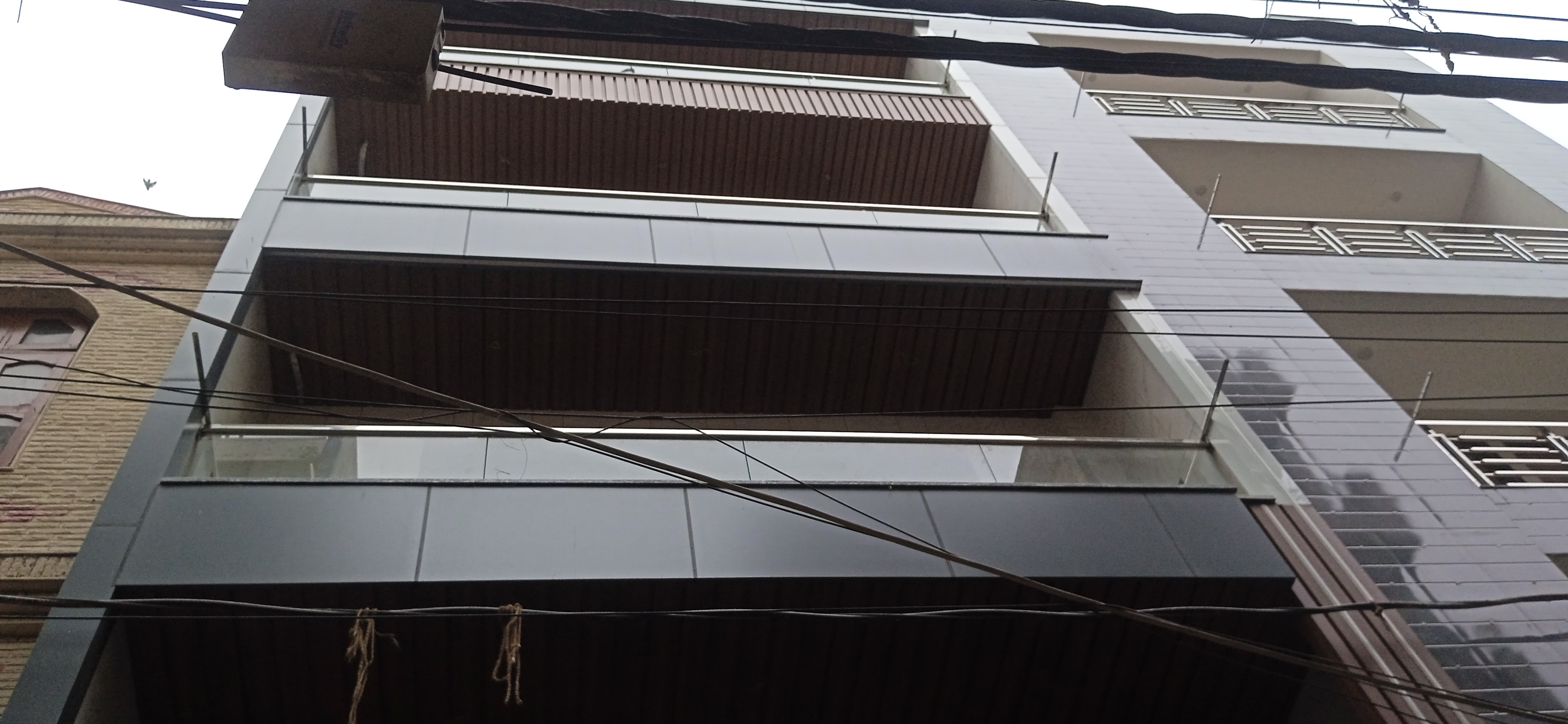 3 BHK + Pooja Room,Study Room Builder Floor For Sale in Ultra Luxury Apartment dw