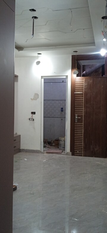 Bathroom in 3 BHK Builder Floor at Mahavir Enclave 1 – for Sale
