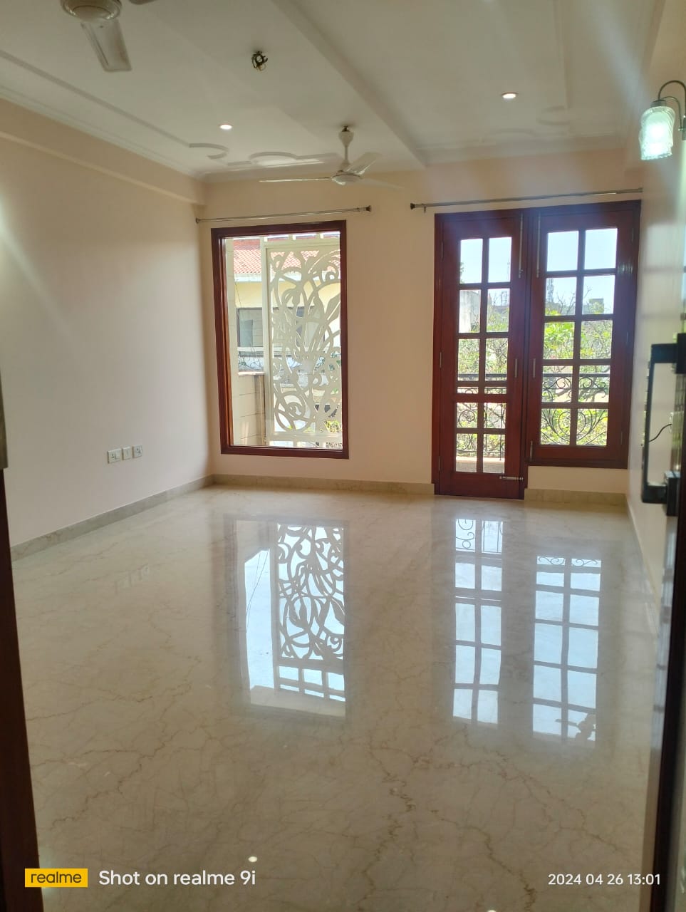 3 BHK + Pooja Room,Servant Room,Study Room,Extra Room Apartment For Rent in South Extension II