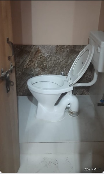 Bathroom in 2 BHK Builder Floor at Sector 46 – for Rent