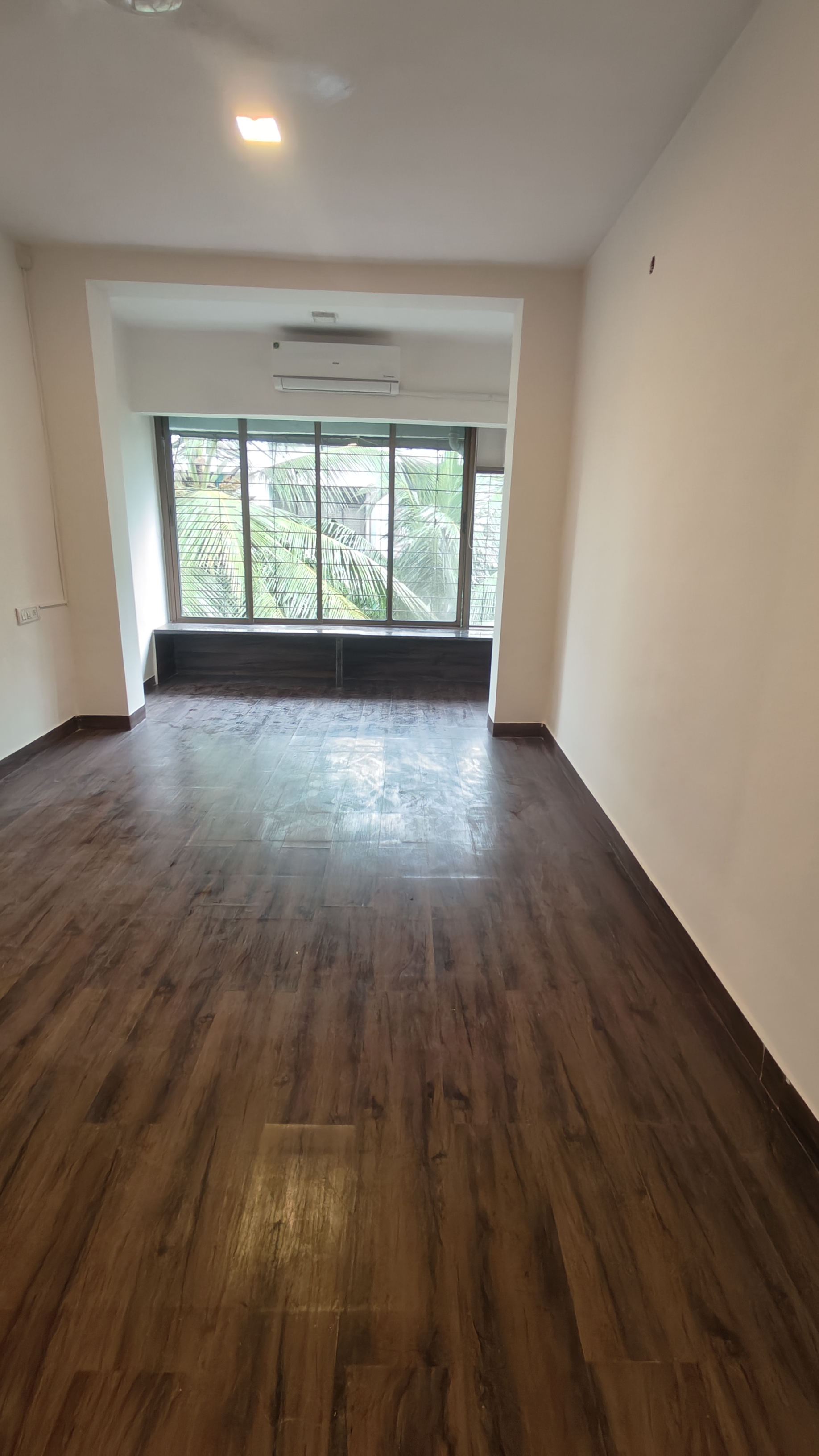 2 BHK 1000 Sq.Ft. Apartment in Ashirwad Tower