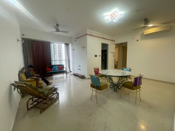 Living Room in 2.5 BHK Apartment at Byculla – for Rent