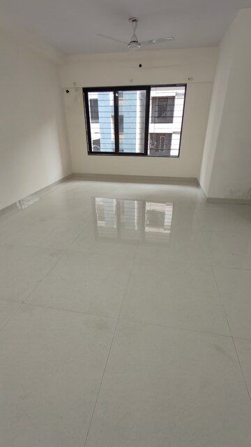 Room in 2 BHK Apartment at Acme Stadium View, Andheri West – for Rent