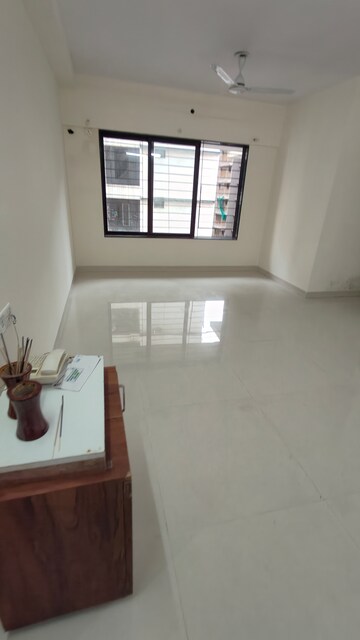 Room in 2 BHK Apartment at Acme Stadium View, Andheri West – for Rent