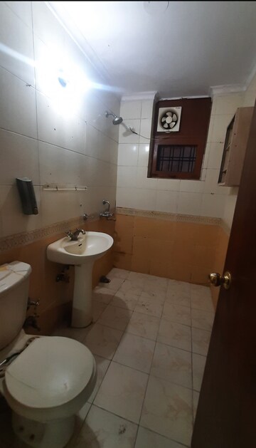Bathroom in 3 BHK Apartment at Sector 21c – for Rent