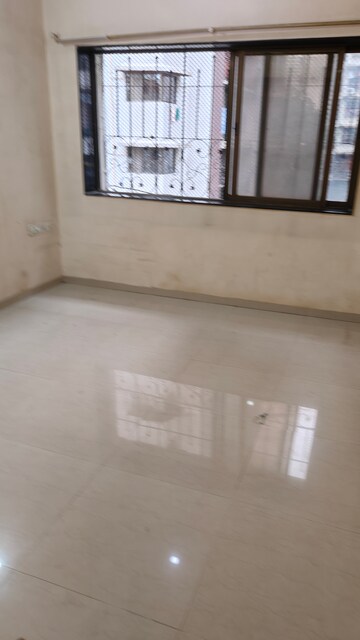 Room in 2 BHK Apartment at Prathamesh Krupa Kedar Darshan, Andheri West – for Rent