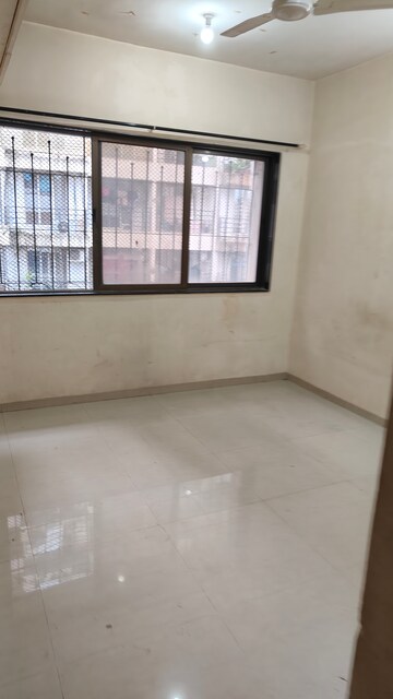 Room in 2 BHK Apartment at Prathamesh Krupa Kedar Darshan, Andheri West – for Rent