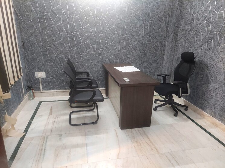 Living Room, gomti nagar Commercial Office Space 400 Sq.Ft. In Gomti Nagar Lucknow 9075653
