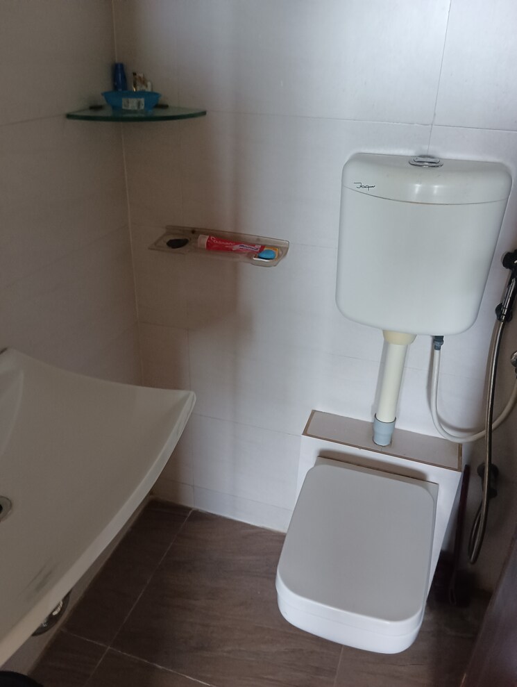 Attached Bathroom, gurukrupa-guru-atman 2 Bedroom 955 Sq.Ft. Apartment In Kalyan West Thane 9075660