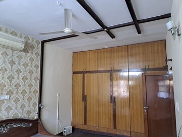 Furnished Amenities in 4 BHK Independent House at Rajender Nagar – for Rent