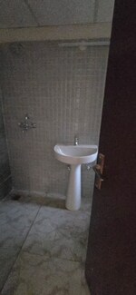 2.5 BHK + Servant Room 990 Sq.Ft. Apartment in Amrapali Terrace Homes