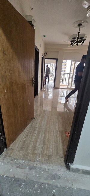 Parking in 2.5 BHK Apartment at Amrapali Terrace Homes, Tech Zone 4 Greater Noida – for Sale