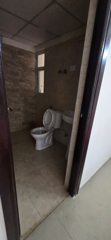 Furnished Amenities in 2.5 BHK Apartment at Amrapali Terrace Homes, Tech Zone 4 Greater Noida – for Sale