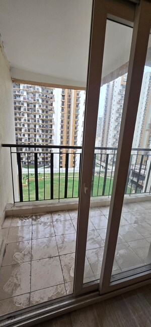 Balcony in 2.5 BHK Apartment at Amrapali Terrace Homes, Tech Zone 4 Greater Noida – for Sale