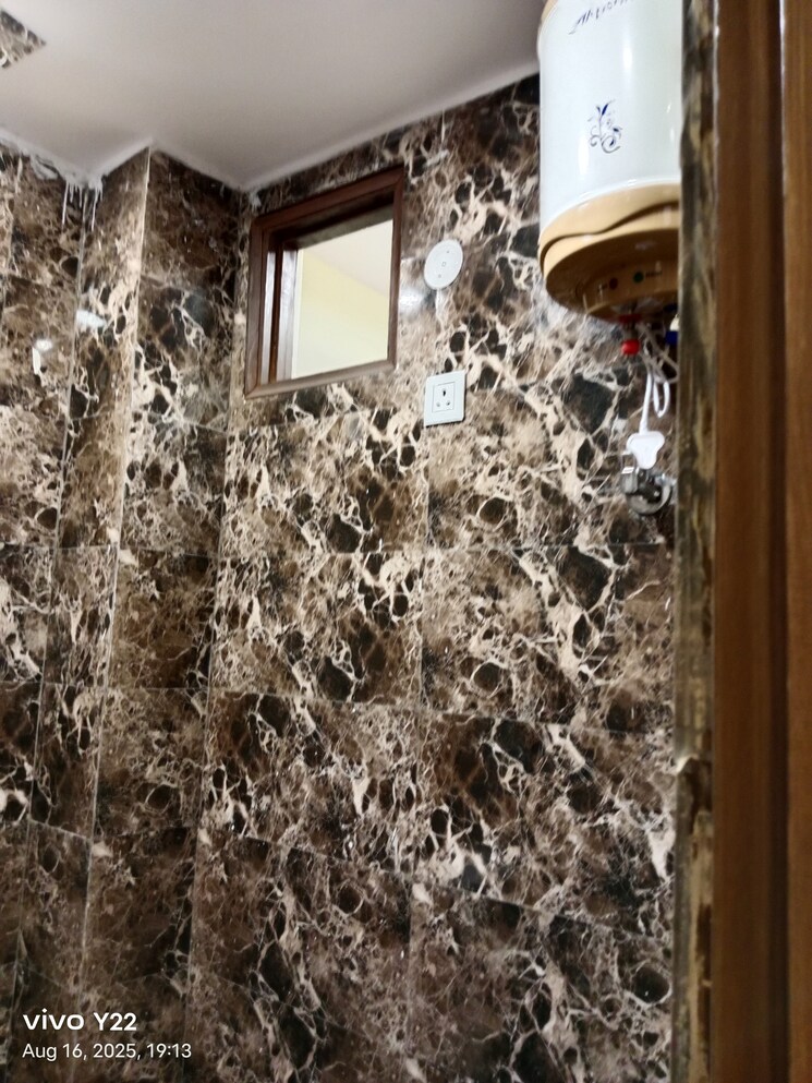 undefined, laxmi nagar 2 Bedroom 650 Sq.Ft. Builder Floor In Laxmi Nagar Delhi 9075724